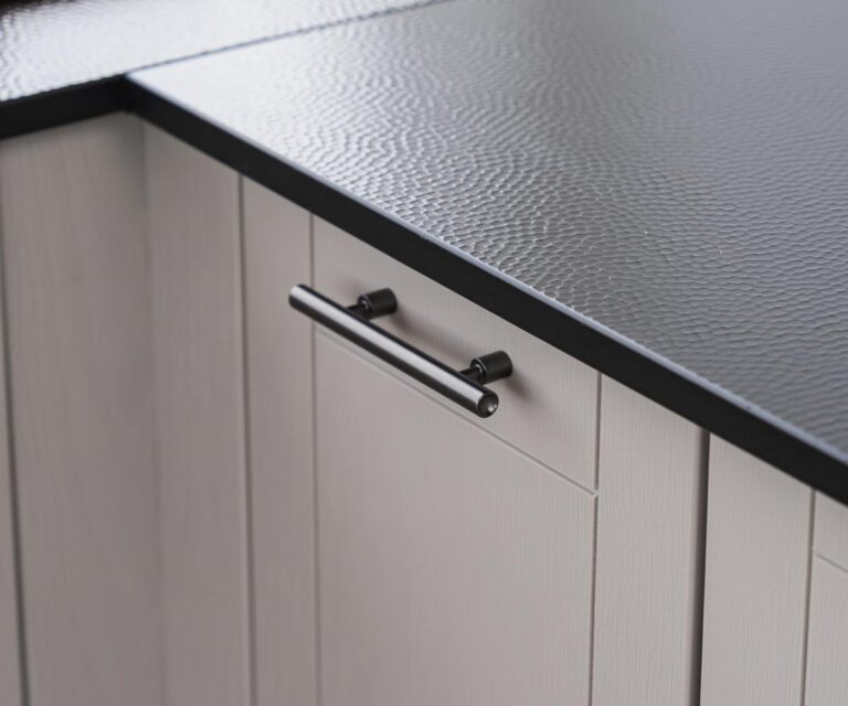 select cabinet hardware
